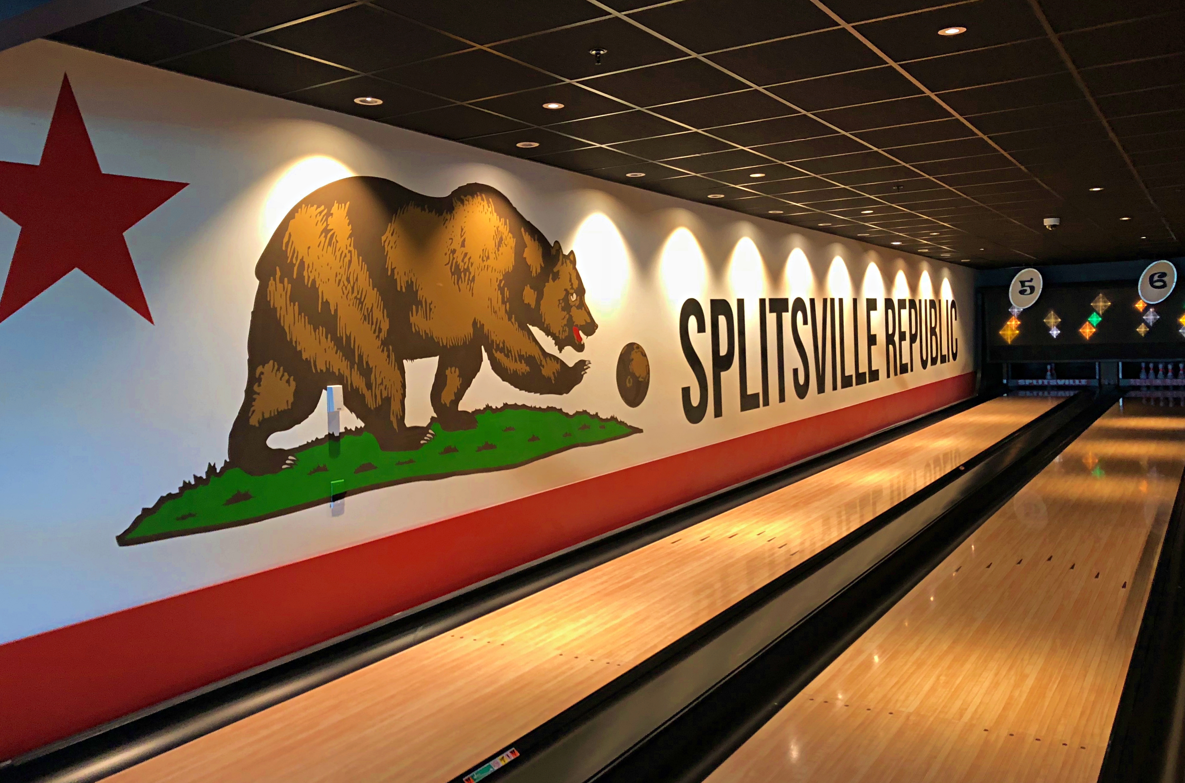 Disney Springs: Splitsville bowling alley aims for a clean game